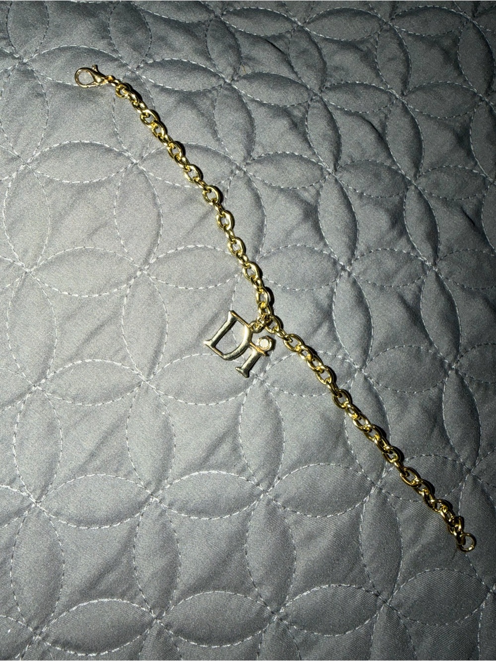 NEW NWT DIAMONDS INTERNATIONAL Gold Letter Initial Bracelet. MUST BE BUNDLED